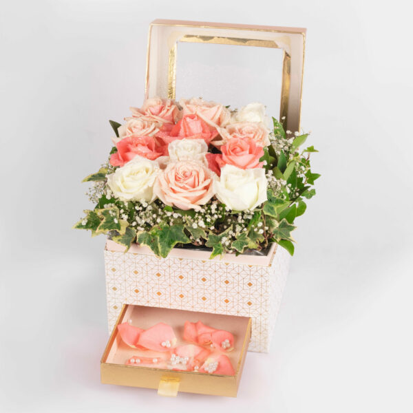 Elegant Roses Box - Image 3