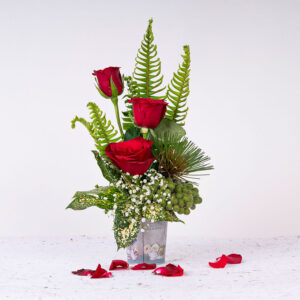 03 Red Roses  in a Vase