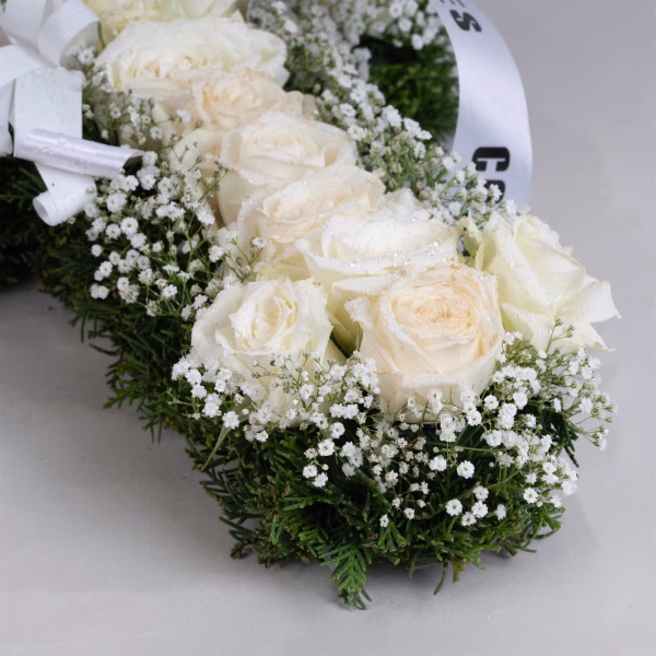 20 White Roses in a Cross - Image 3